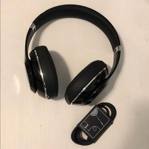 Beats Studio 3 Wireless-  New!